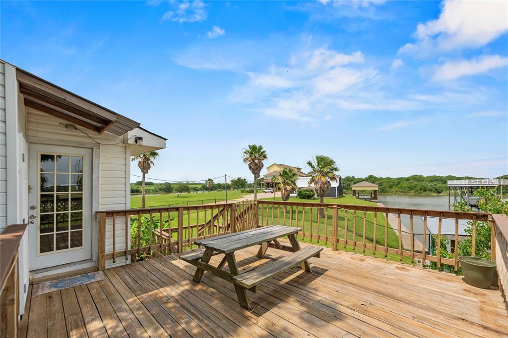 450 Creek Drive, Freeport, Texas image 31