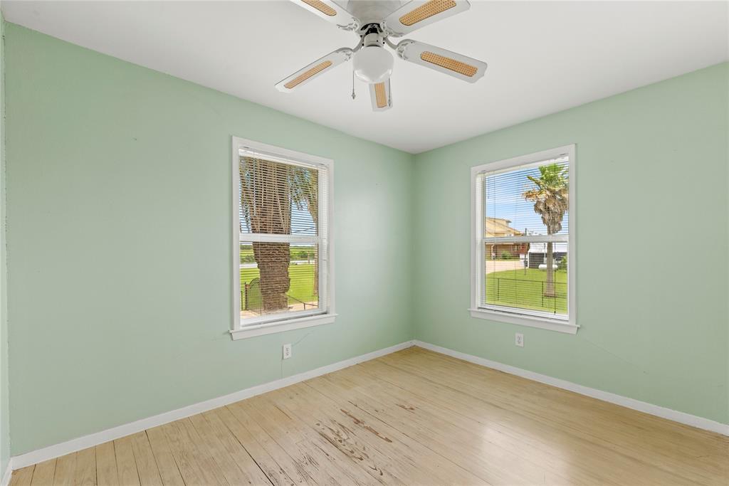 450 Creek Drive, Freeport, Texas image 18