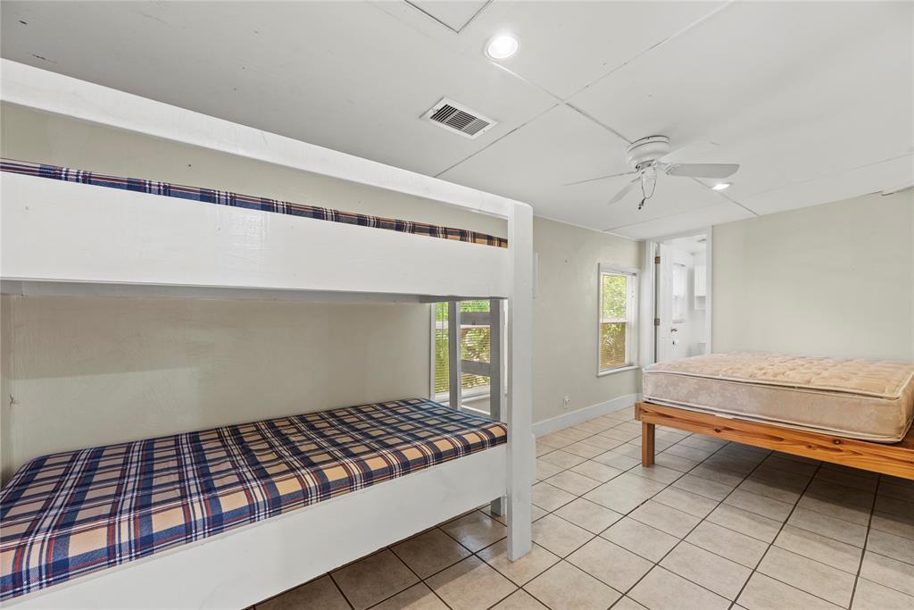 450 Creek Drive, Freeport, Texas image 16