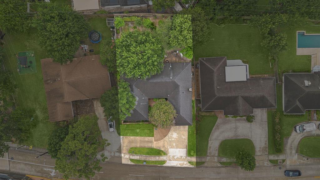 8427 Westview Drive