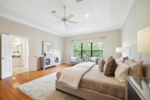 Single Family Residence in Bellaire TX 4619 Beech Street 16.jpg