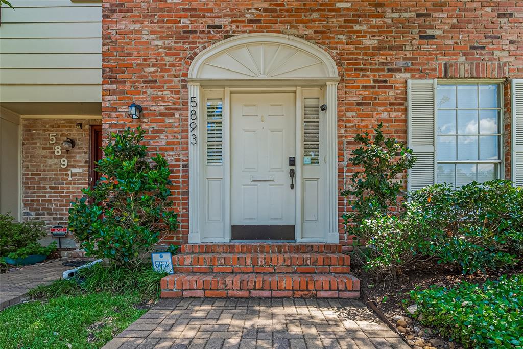 5893 Valley Forge Drive #129, Houston, Texas image 2