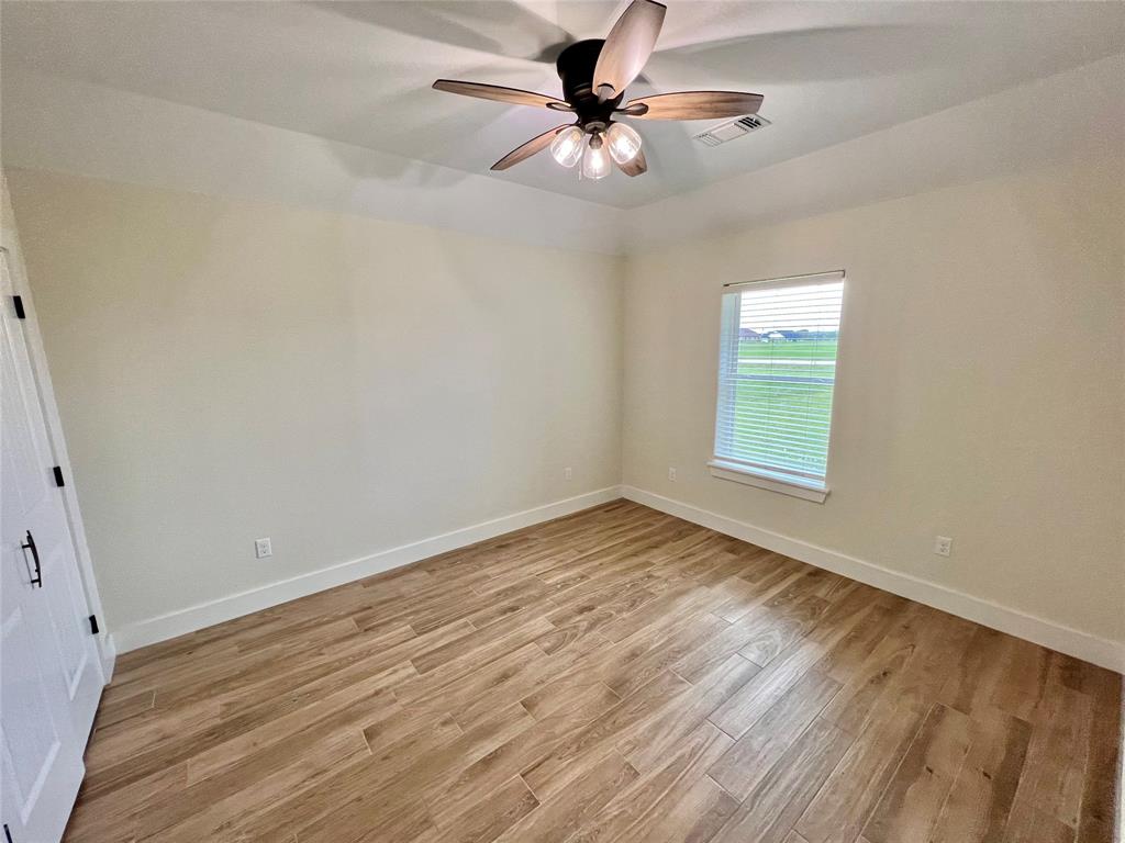 744 Quarter Horse Trail, Angleton, Texas image 21
