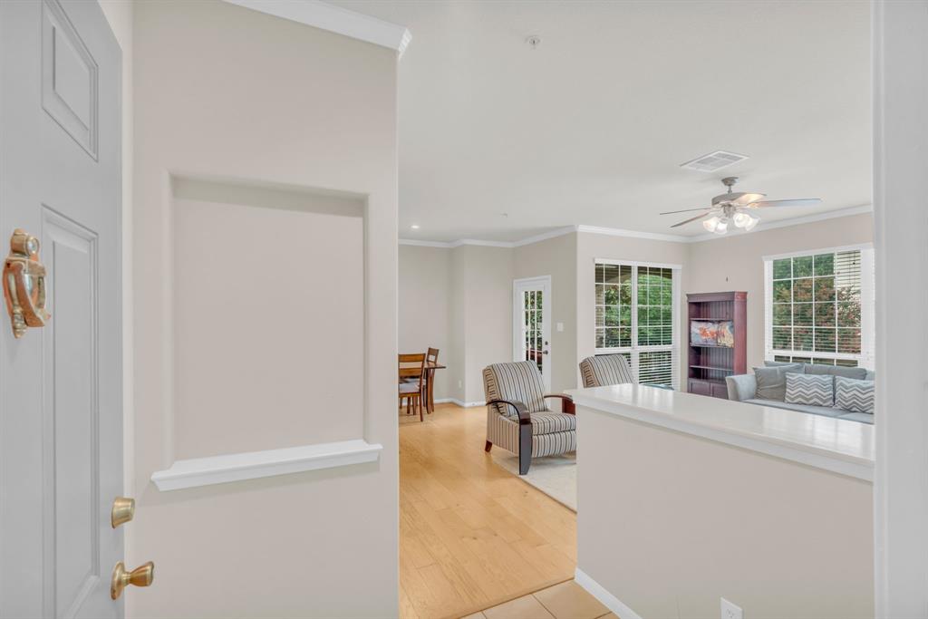 6607 Lake Woodlands Drive 322