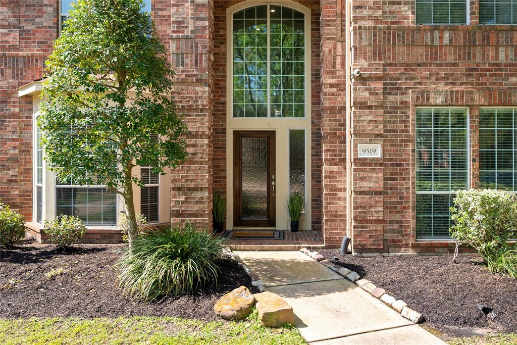 9519 Woodcliff Lake Drive