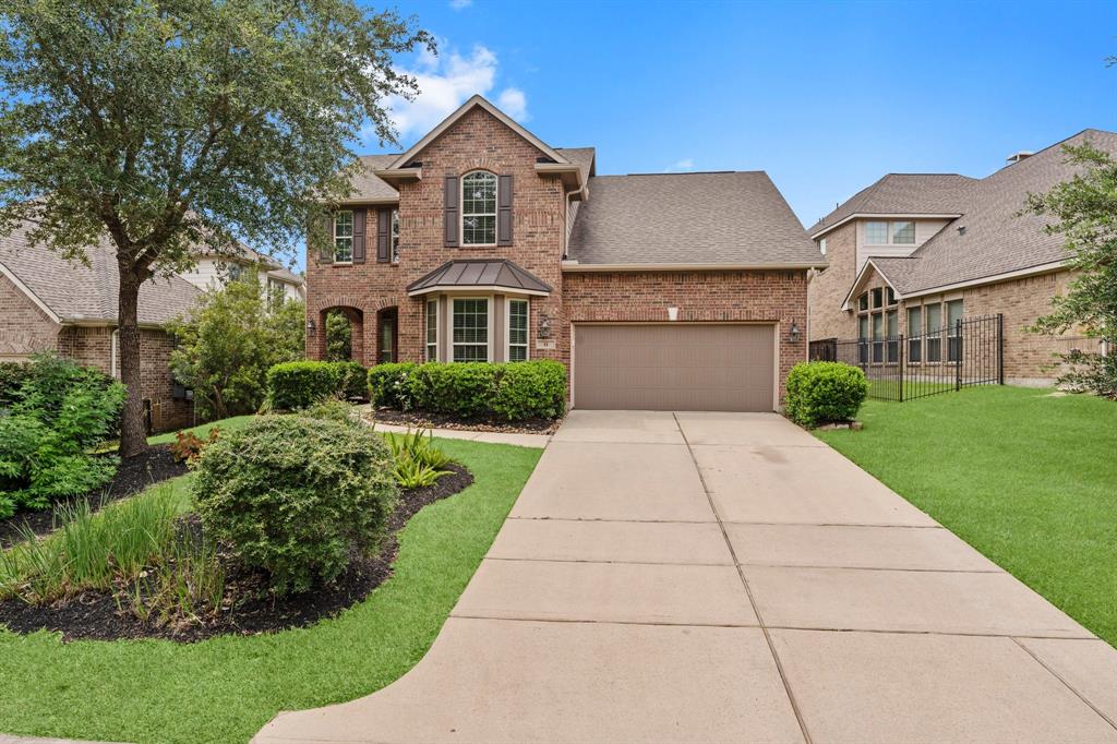 11 Woodmoor Place