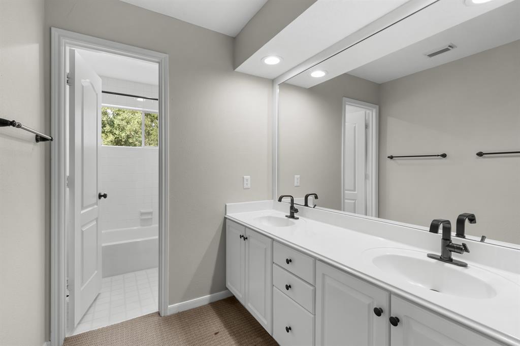 66 Candle Pine Place, The Woodlands, Texas image 31