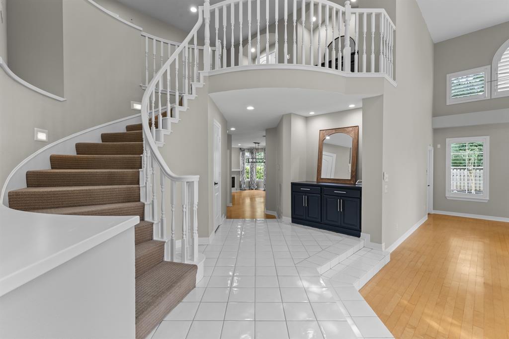 66 Candle Pine Place, The Woodlands, Texas image 6