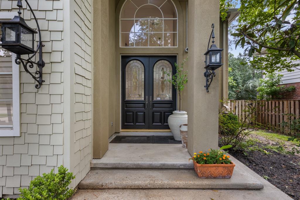 66 Candle Pine Place, The Woodlands, Texas image 4