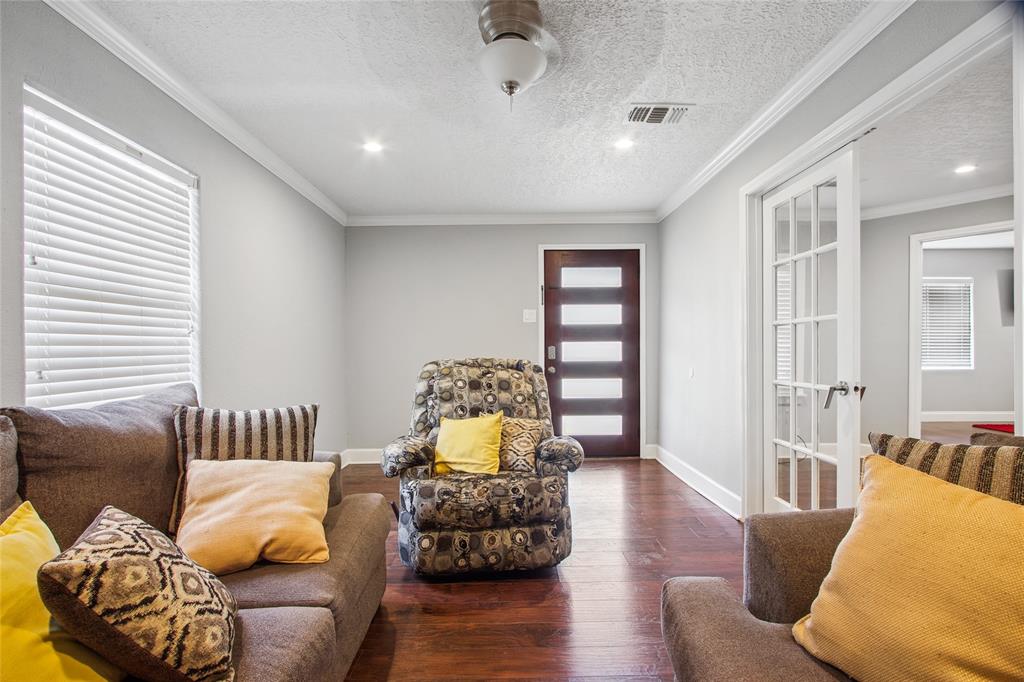 7966 Bonaire Street, Houston, Texas image 3