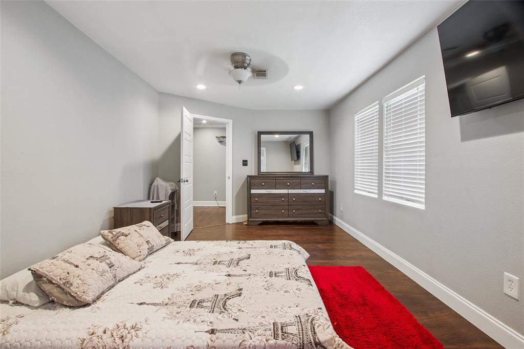 7966 Bonaire Street, Houston, Texas image 11