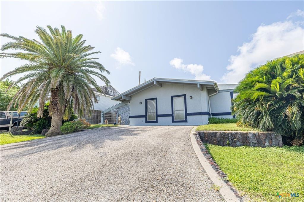 189 Driftwood Drive, City By The Sea, Texas image 2