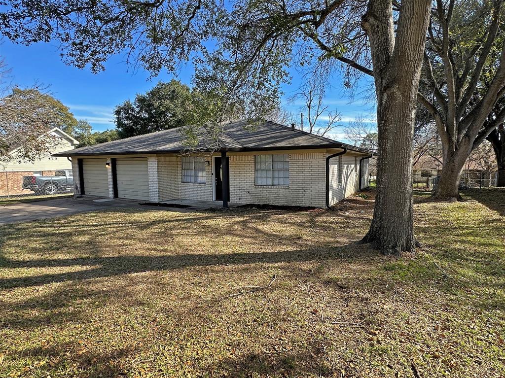 1003 Clearspring Drive, Brenham, Texas image 15