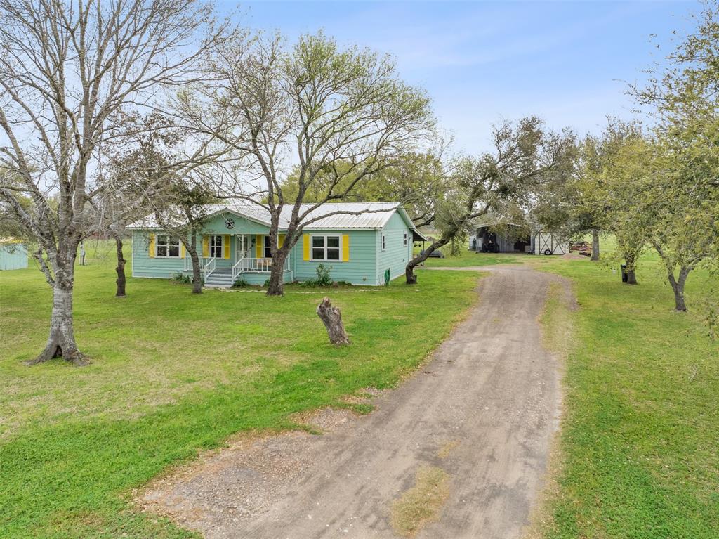 10708 Creek Bend Drive, Needville, Texas image 39