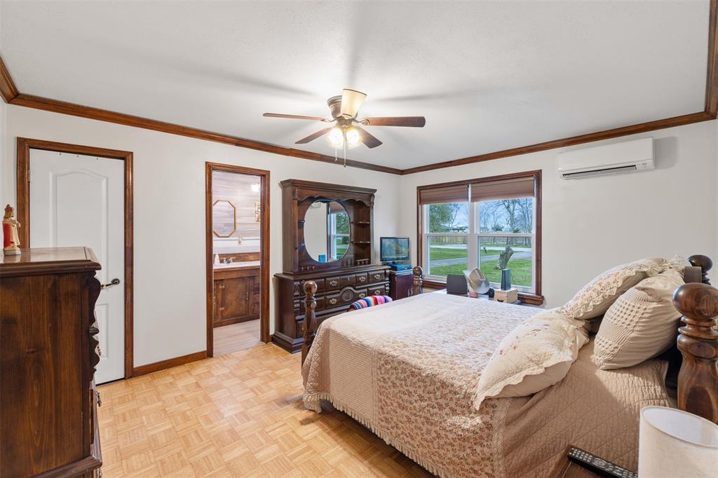 10708 Creek Bend Drive, Needville, Texas image 16