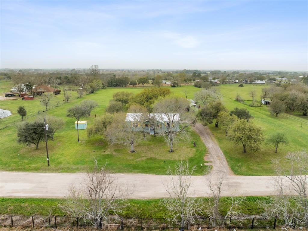 10708 Creek Bend Drive, Needville, Texas image 33