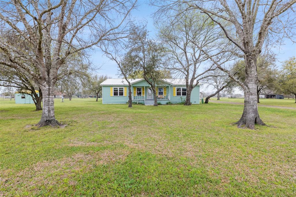 10708 Creek Bend Drive, Needville, Texas image 1