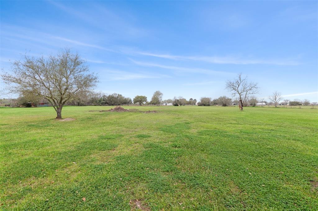 10708 Creek Bend Drive, Needville, Texas image 21