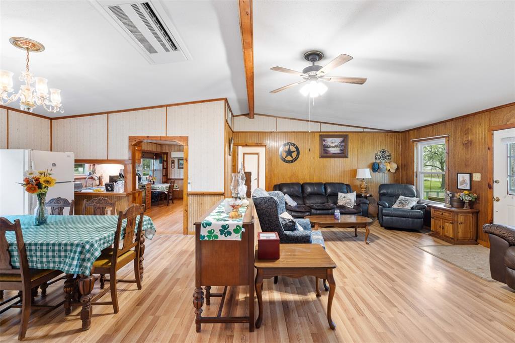10708 Creek Bend Drive, Needville, Texas image 9