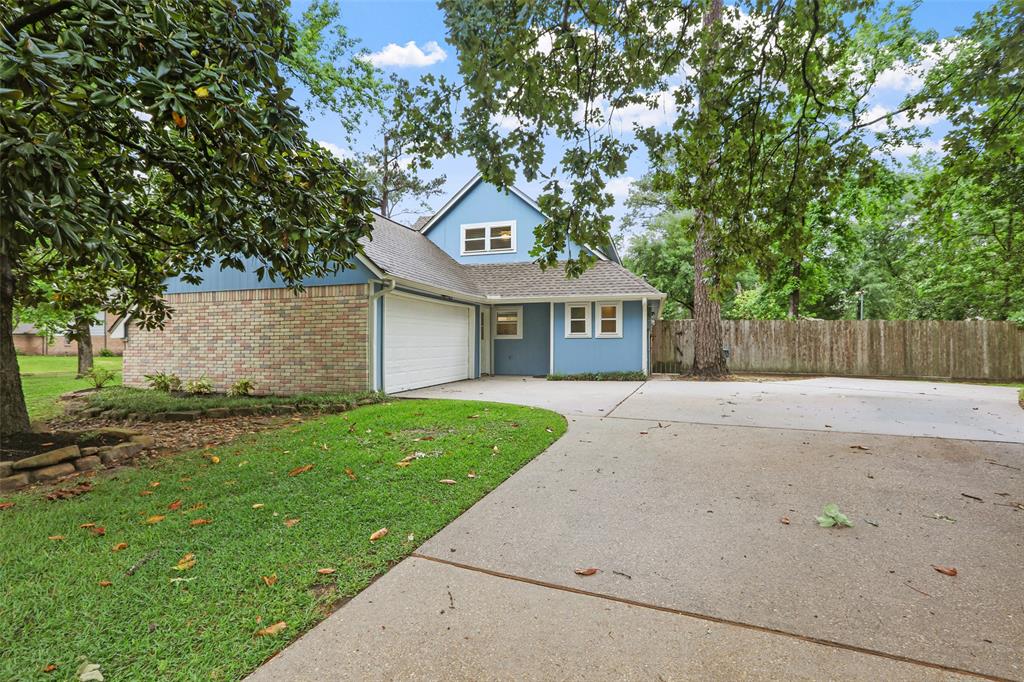 1927 Thousand Pines Drive, Kingwood, Texas image 3