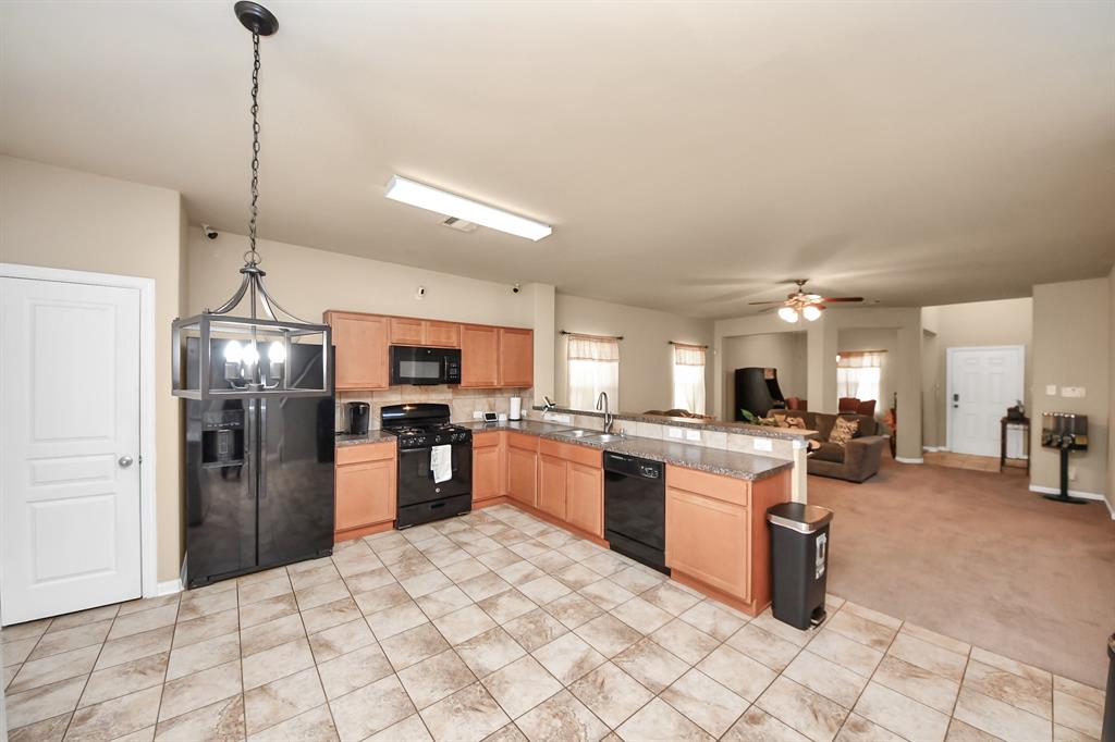 7735 Retama Terrace Lane, Humble, Texas image 15