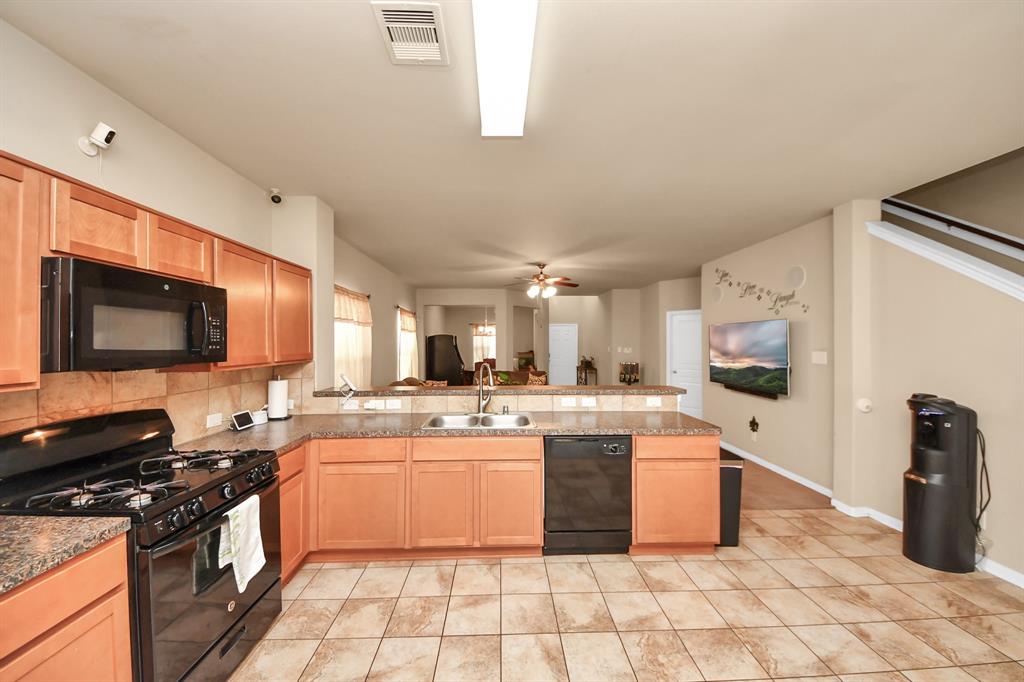 7735 Retama Terrace Lane, Humble, Texas image 16