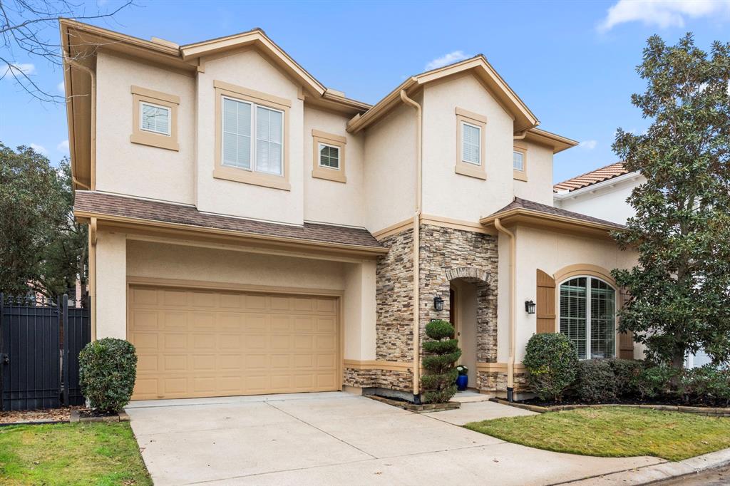 2627 Tudor Manor