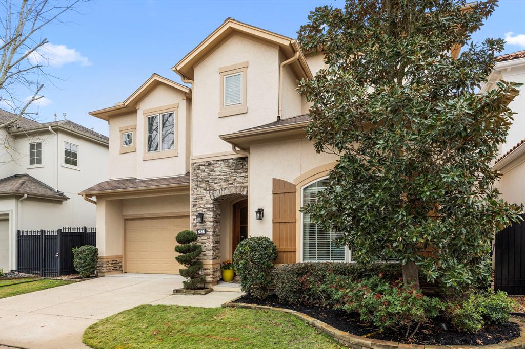 2627 Tudor Manor