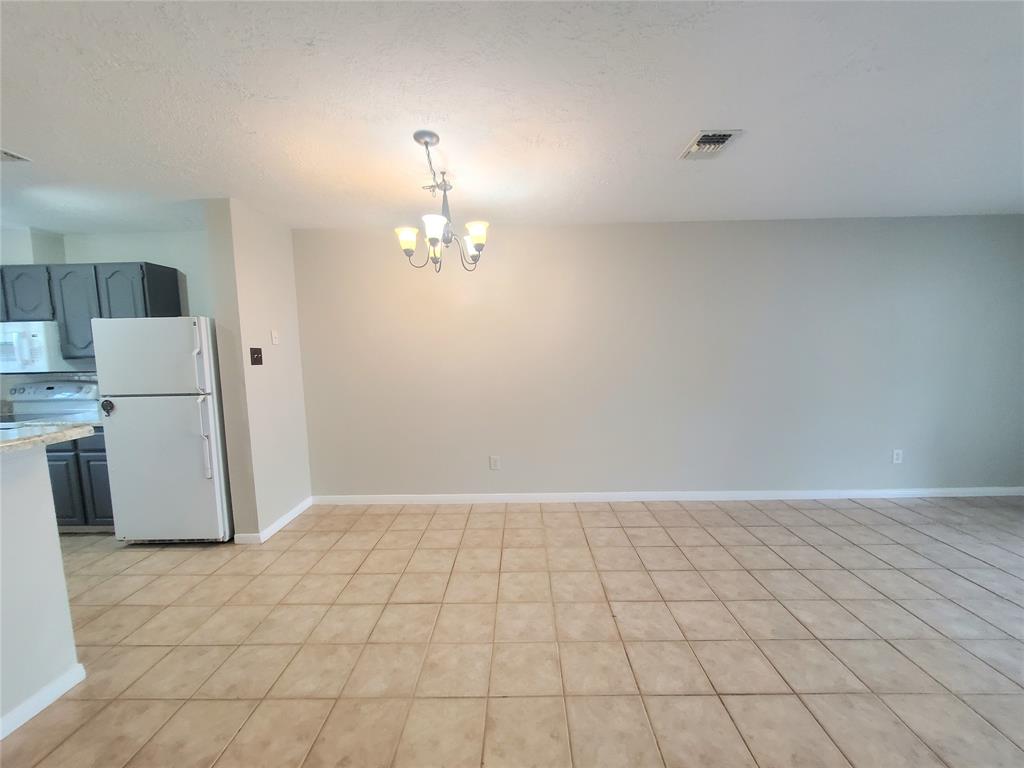 2030 Plantation Drive #B-2, Conroe, Texas image 10