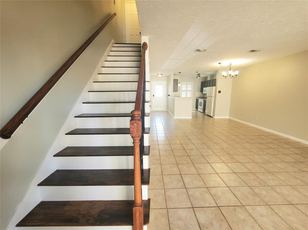 2030 Plantation Drive #B-2, Conroe, Texas image 12