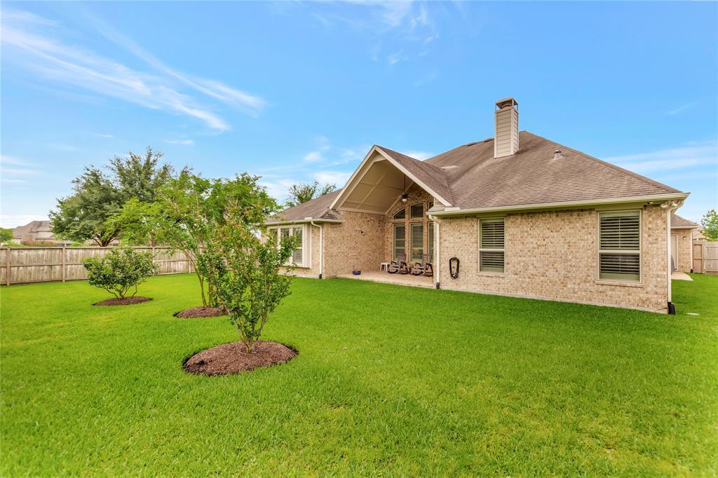 2213 Indigo Pass Court, Friendswood, Texas image 35