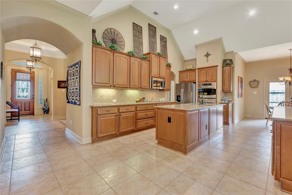2213 Indigo Pass Court, Friendswood, Texas image 18