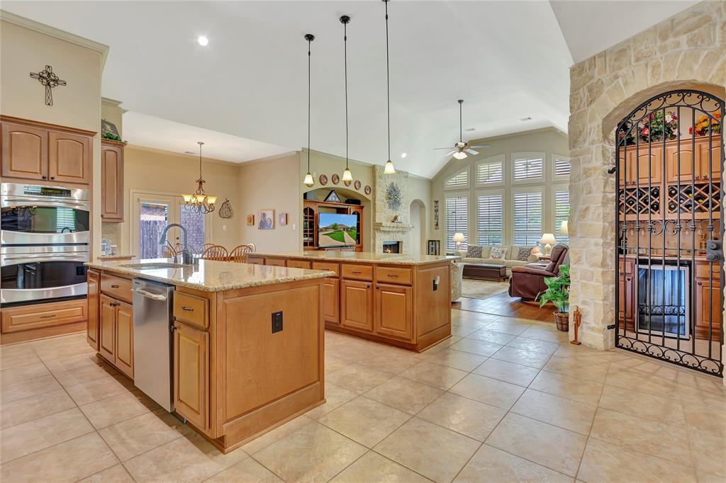 2213 Indigo Pass Court, Friendswood, Texas image 14