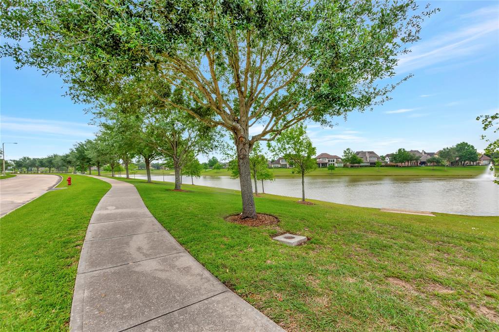 2213 Indigo Pass Court, Friendswood, Texas image 39