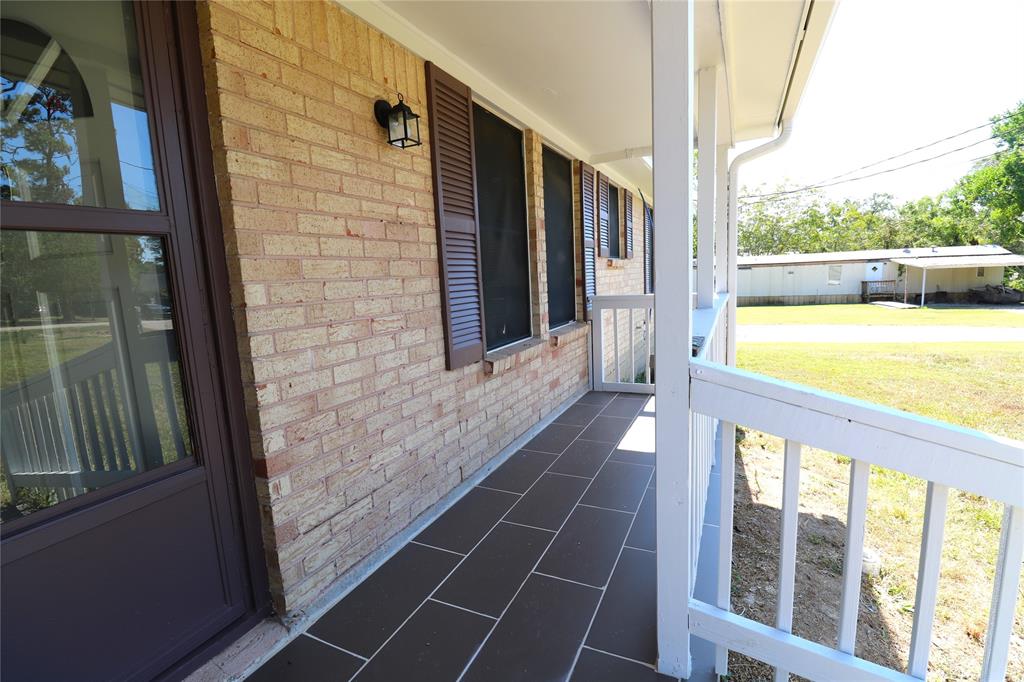 211 N 12th Street, Highlands, Texas image 43