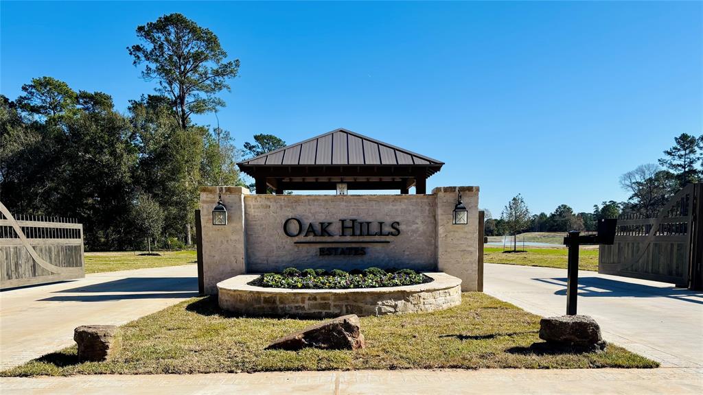 228 Hidden Oak Drive, Hockley, Texas image 7