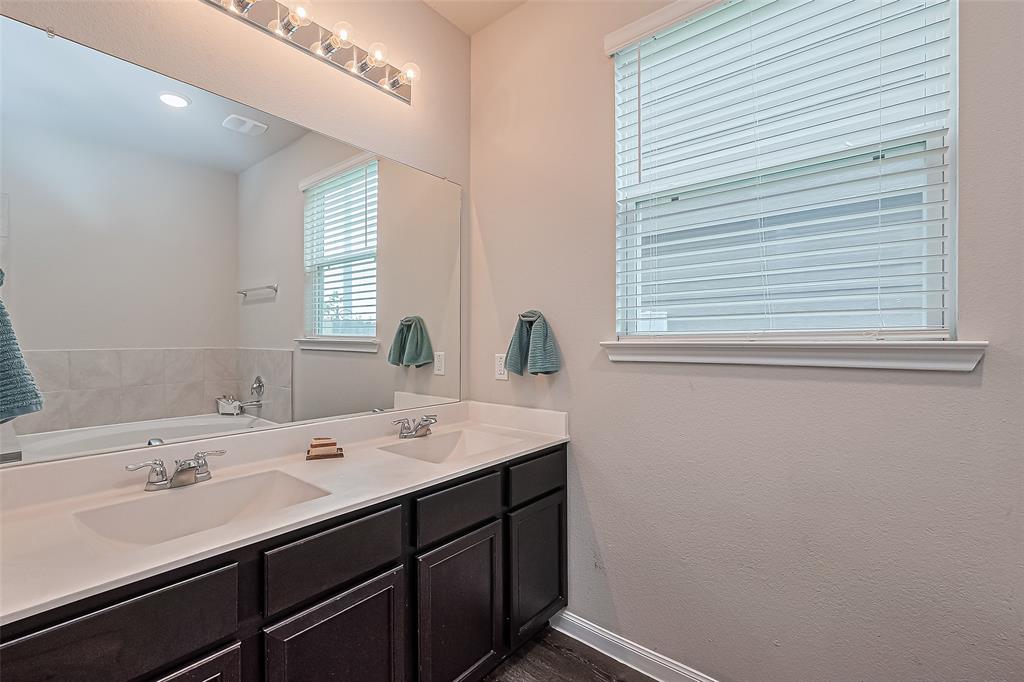 13406 Cannon Creek Court, Willis, Texas image 23