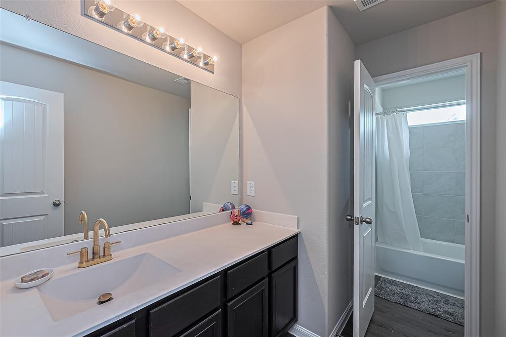 13406 Cannon Creek Court, Willis, Texas image 33
