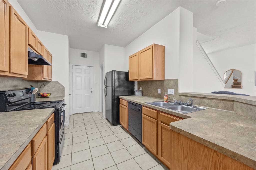 15914 Langhamwood Lane, Houston, Texas image 5