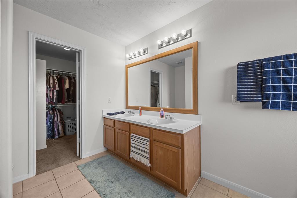 15914 Langhamwood Lane, Houston, Texas image 15