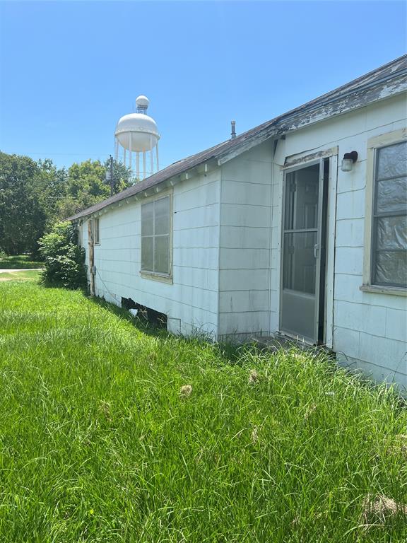 510 Carver Street, Edna, Texas image 3