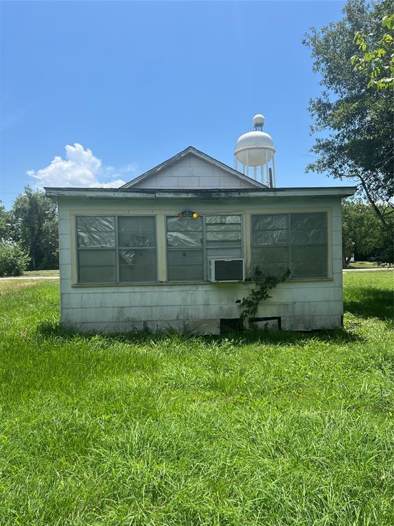 510 Carver Street, Edna, Texas image 5