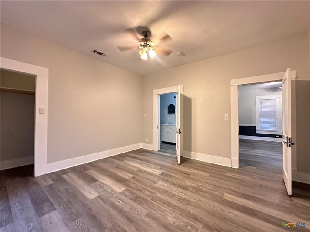 212 Coke Street, Yoakum, Texas image 4