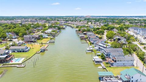 A home in Kemah