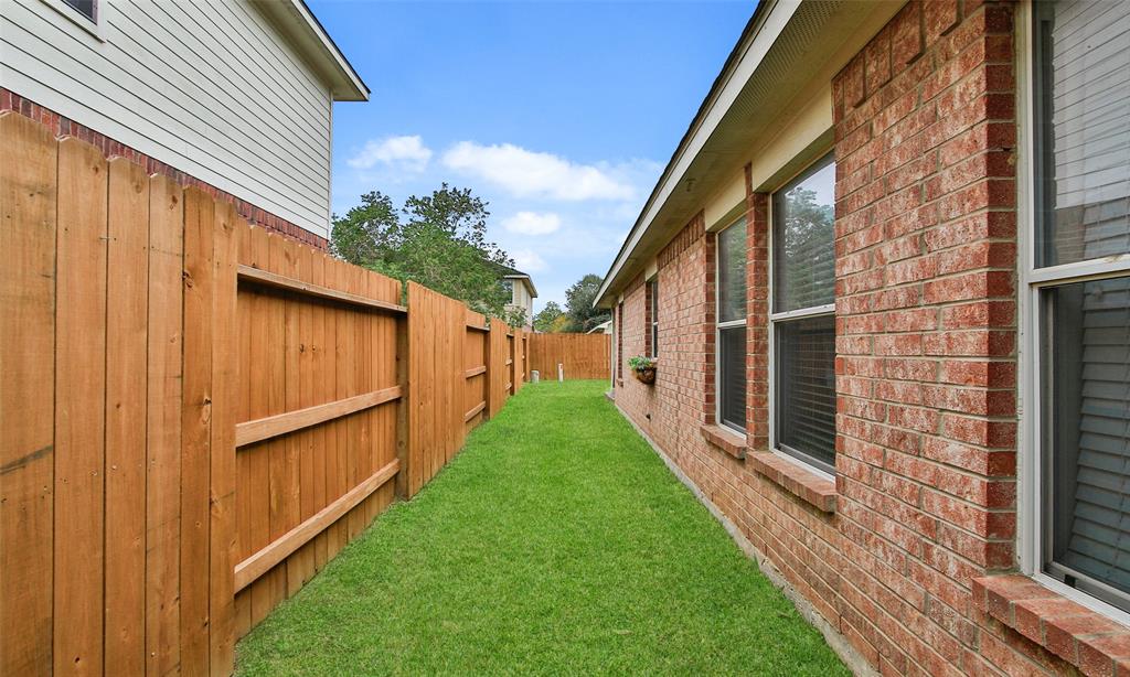 18919 Knobby Oaks Place, Magnolia, Texas image 39