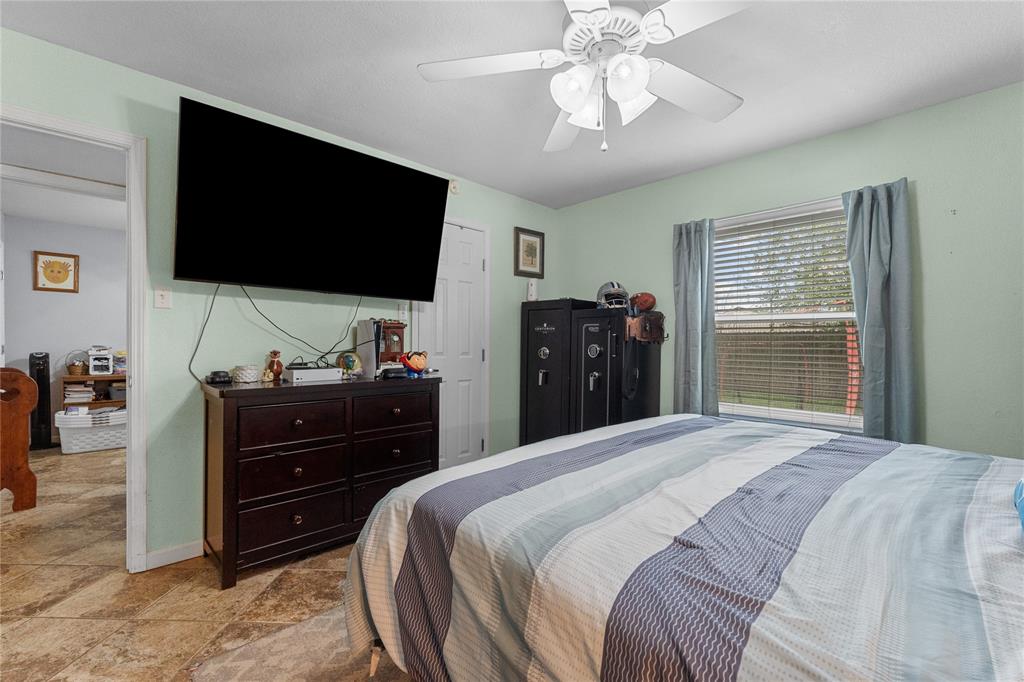2315 37th Avenue, Texas City, Texas image 20