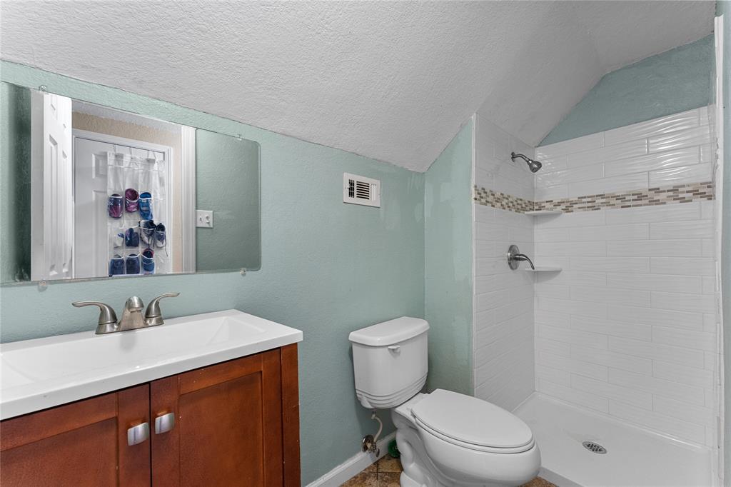 2315 37th Avenue, Texas City, Texas image 21