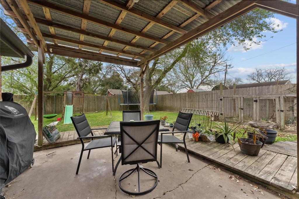 2315 37th Avenue, Texas City, Texas image 3