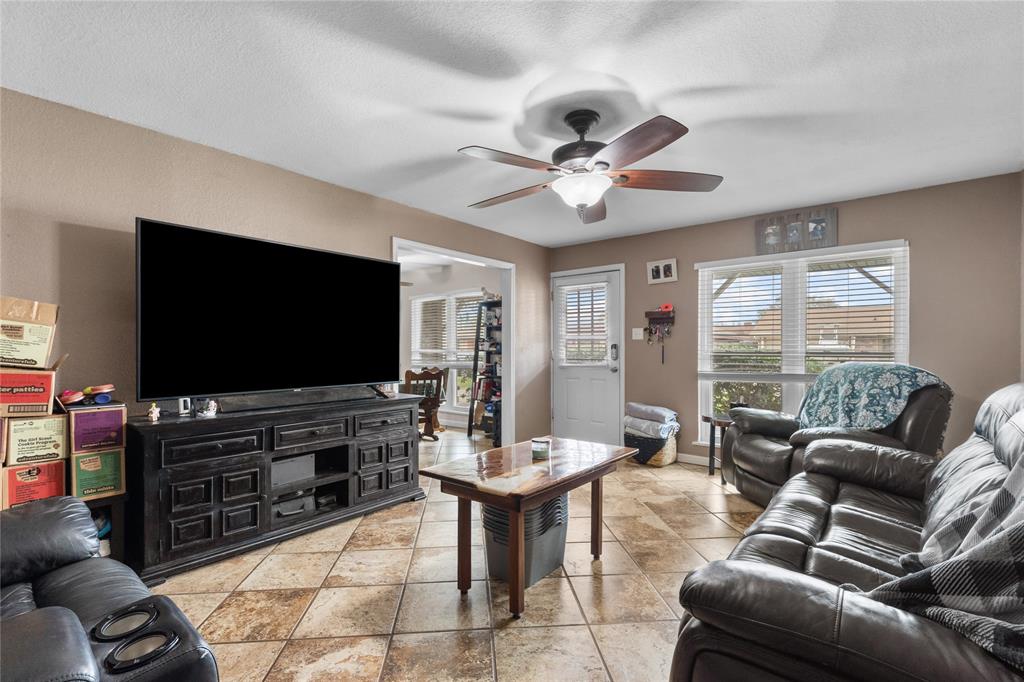 2315 37th Avenue, Texas City, Texas image 5