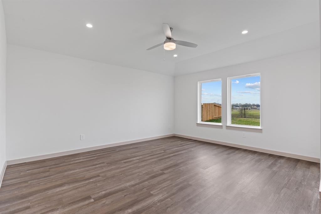 1730 Lilypad Drive, Alvin, Texas image 7